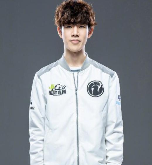 前C9监督：T1是会给最高待遇的，选手没有理由不续约